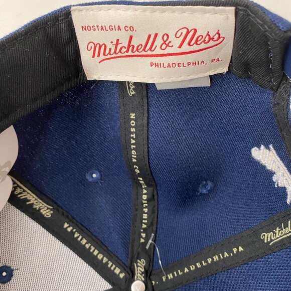 Mitchell & Ness bulldog hat Hoyas navy snapback NCAA spray paint cap - Picture 5 of 5